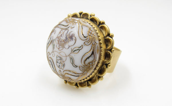 Vintage White and Gold Flower Button Ring