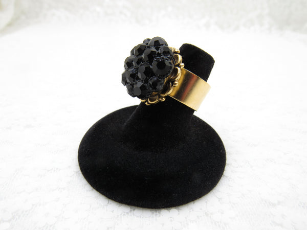 Button Ring